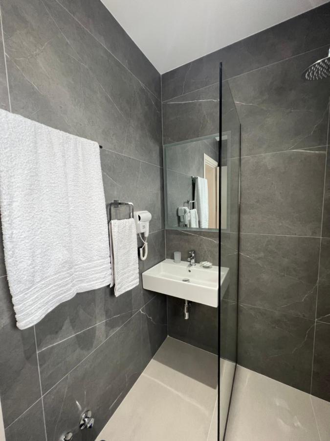 Astoria Rooms Sarandë Exterior foto